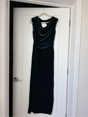 Vince Camuto Deep Emerald Velvet Maxi Dress
